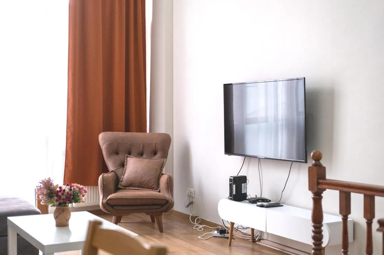 شقة Garden Duplex With Netflix Close To Taksim,Bomonti اسطنبول