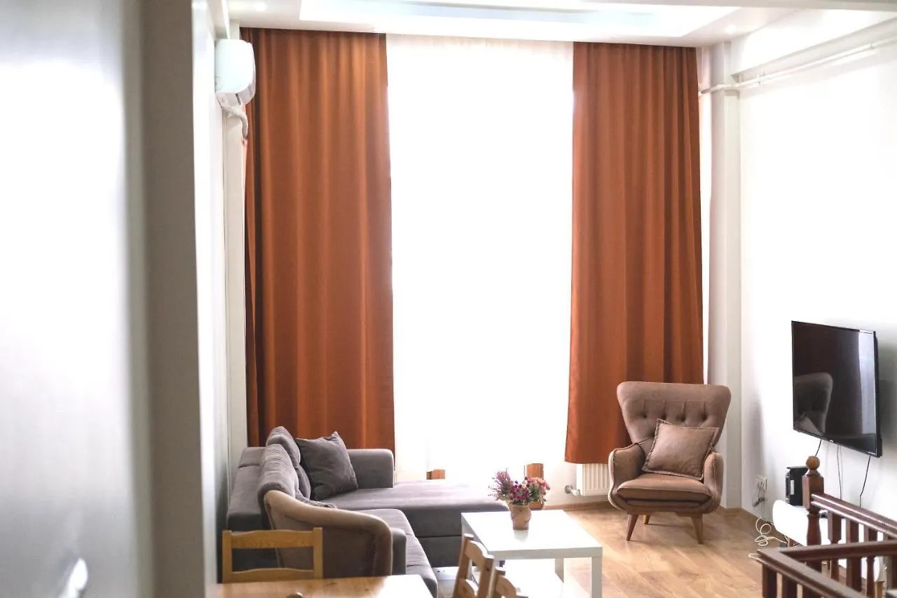 شقة Garden Duplex With Netflix Close To Taksim,Bomonti اسطنبول